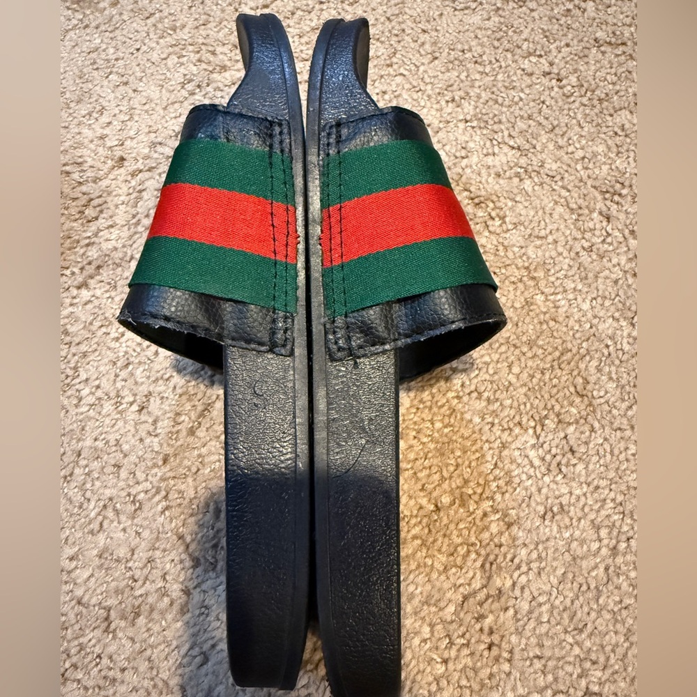 Italian Slides with Red and Green Stripes - Picture 5 of 9